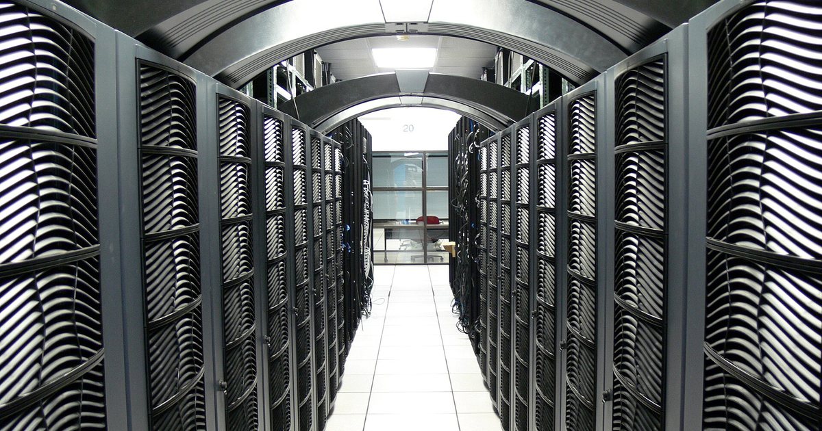 Data center — 네이버 검색 알고리즘은 어떤 기준으로 상위 순위를 정할까?